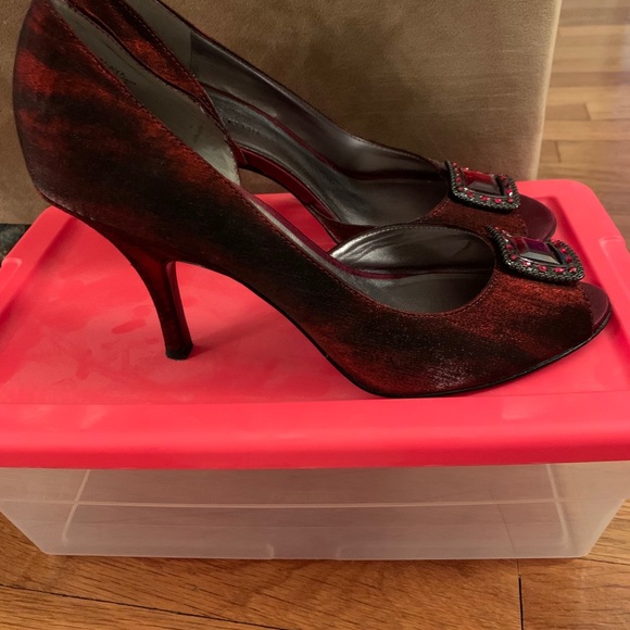 Ann Klein heels - Picture 2 of 3